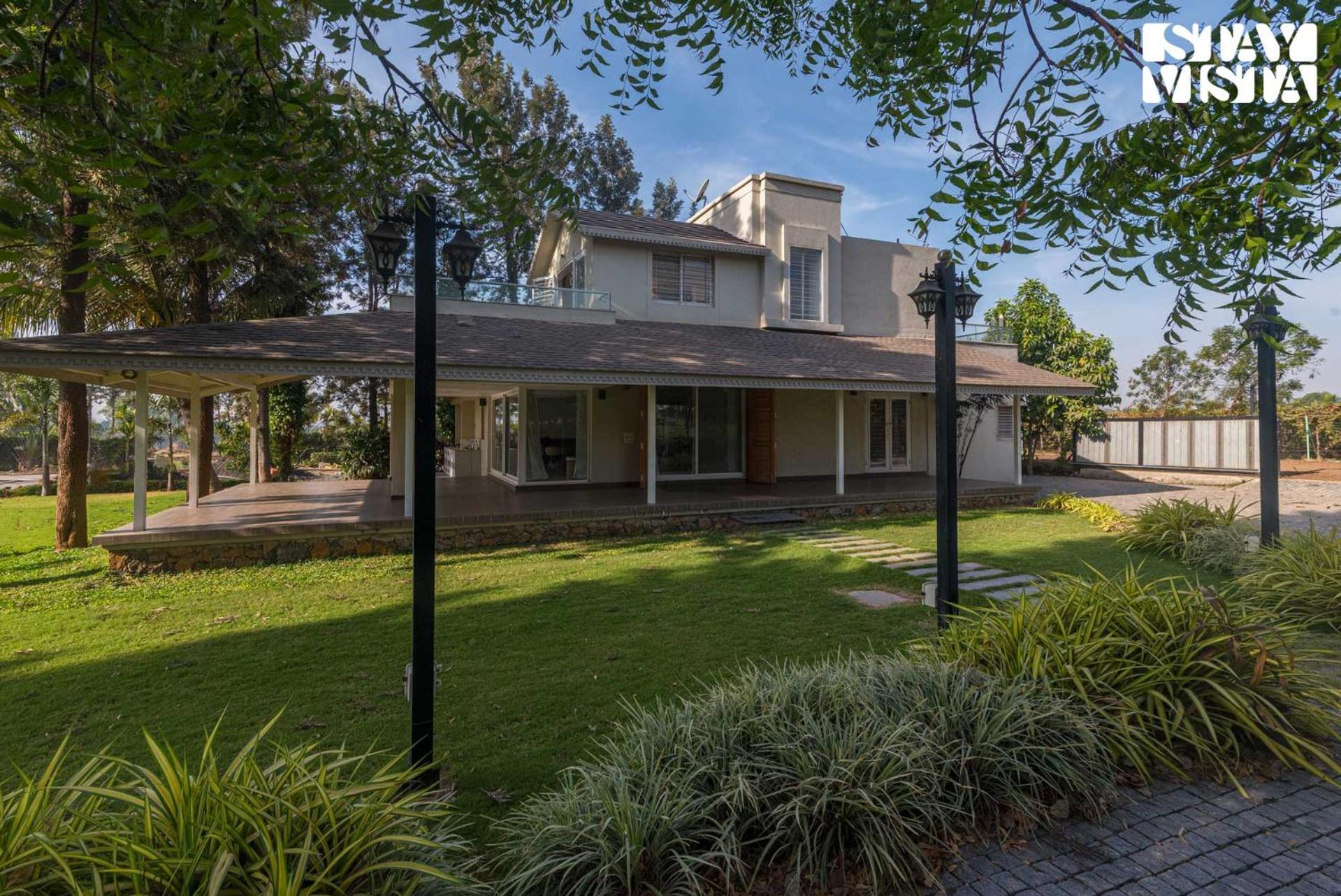 Stayvista'S Silver Grove - Serene Haven With Expansive Lawn & Terrace Насик Экстерьер фото